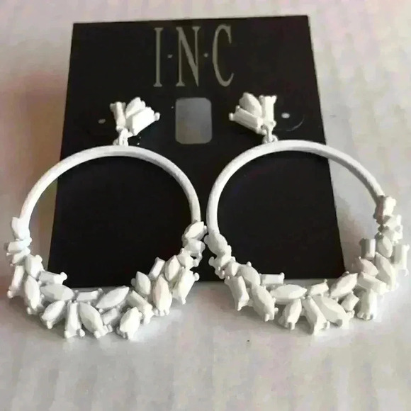 INC new Stone Cluster Drop Earrings in Whi… - Picture 4 of 8